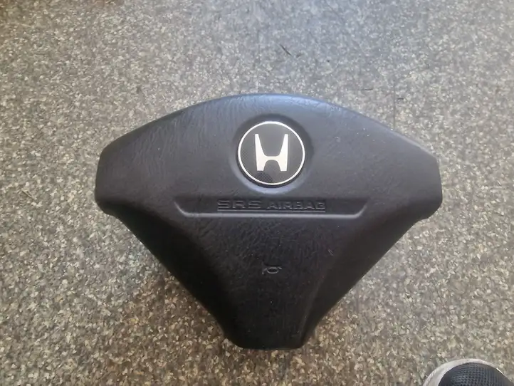 Honda HR-V (1998 - 2005) Подушка безопасности руля — фото 1