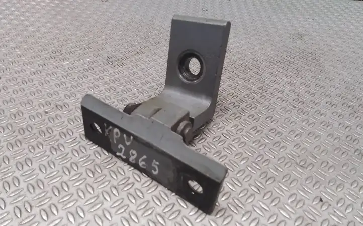 BMW 5 E60 E61 (2004 - 2010)  7068073 Верхняя петля передней двери