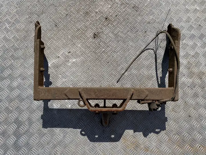 Ford Transit (2006 - 2013) Комплект буксировочного крюка — фото 3