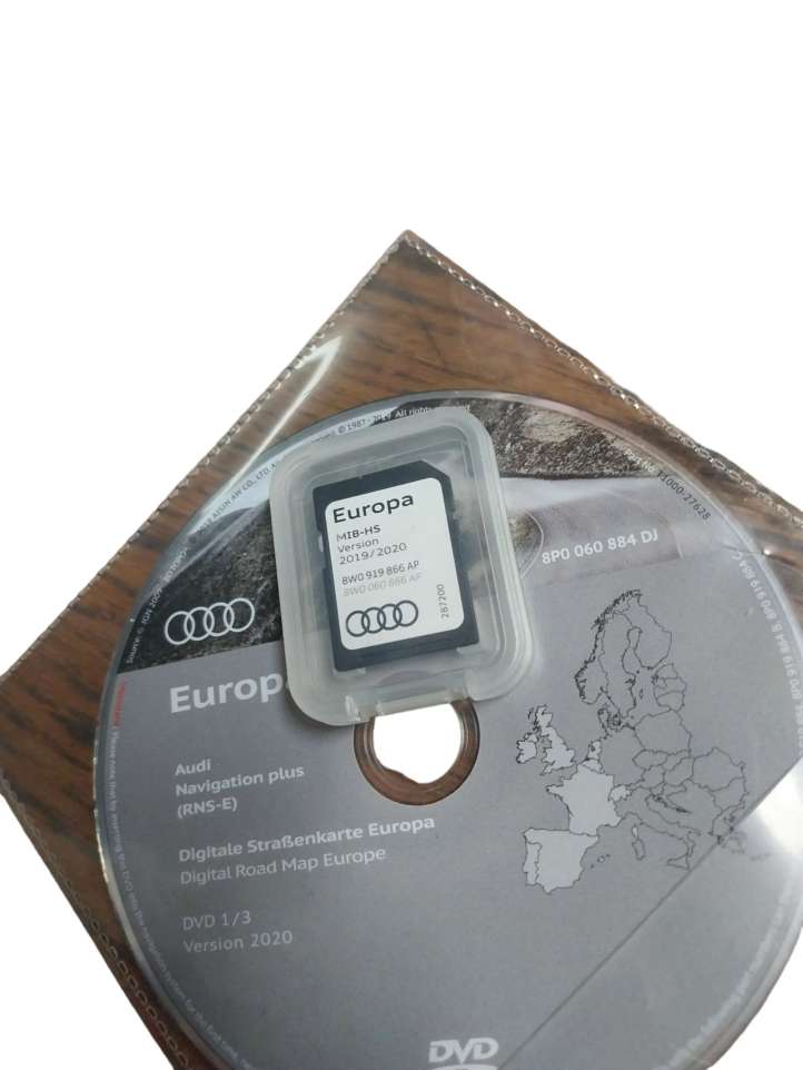8O0060884DJ Audi A6 Allroad C7 Navigacijos žemėlapiai CD/DVD