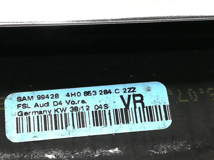 Audi A8 S8 D4 4H (2010 - 2014) 4H0853284C Накладка стекла передней двери — фото 2