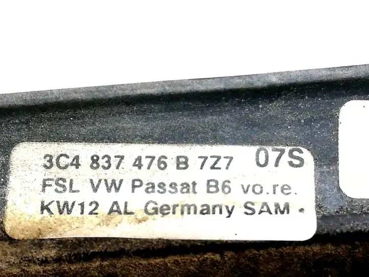Volkswagen PASSAT B6 (2005 - 2010) 3C4837476B Накладка стекла передней двери — фото 2