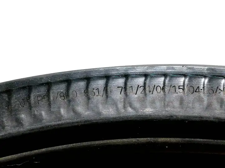 (2014 - 2018) 8U08313721 Уплотнитель передней двери (кузов) — фото 2