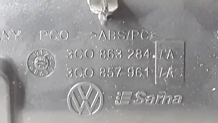 (2005 - 2010) 3C0863284 Передняя пепельница — фото 2