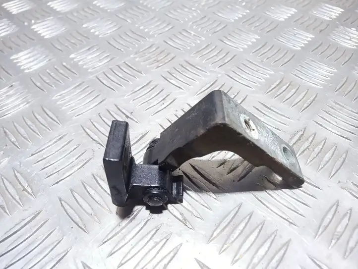 Porsche Cayenne (9PA) (2002 - 2010)  7L0831402A Верхняя петля передней двери