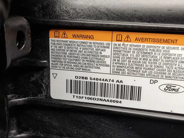 Ford Fiesta (2013 - 2017) D2BB54044A74AA Подушка безопасности пассажира — фото 2