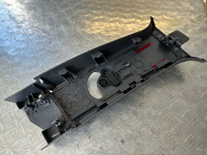 Ford Explorer (2010 - 2015) BB537824397 Верхняя обшивка стойки B — фото 4