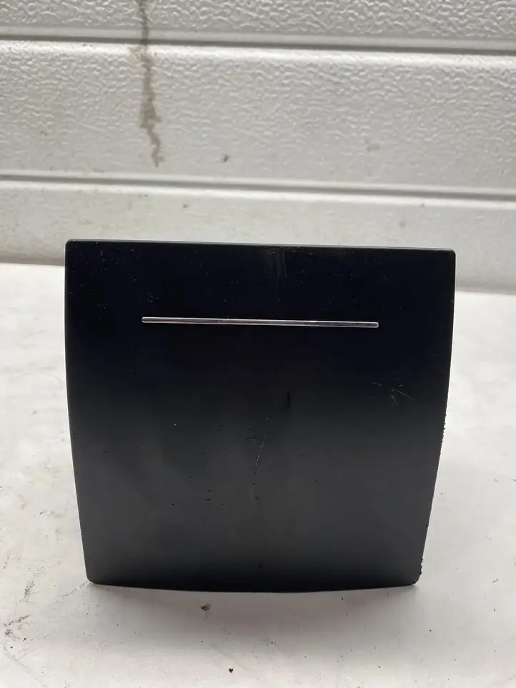 Skoda Octavia Mk2 (1Z) (2004 - 2013)  1Z0829203 Ящик для вещей