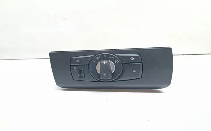 BMW X5 E70 (2006 - 2013) 9134727 Включатель фонарей — фото 1