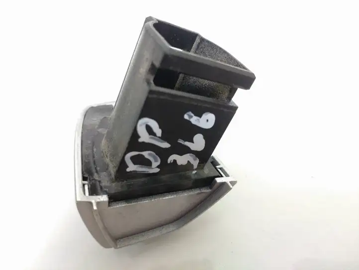 Volkswagen Tiguan (2016 - 2020) 510839168 Накладка ручки двери — фото 3