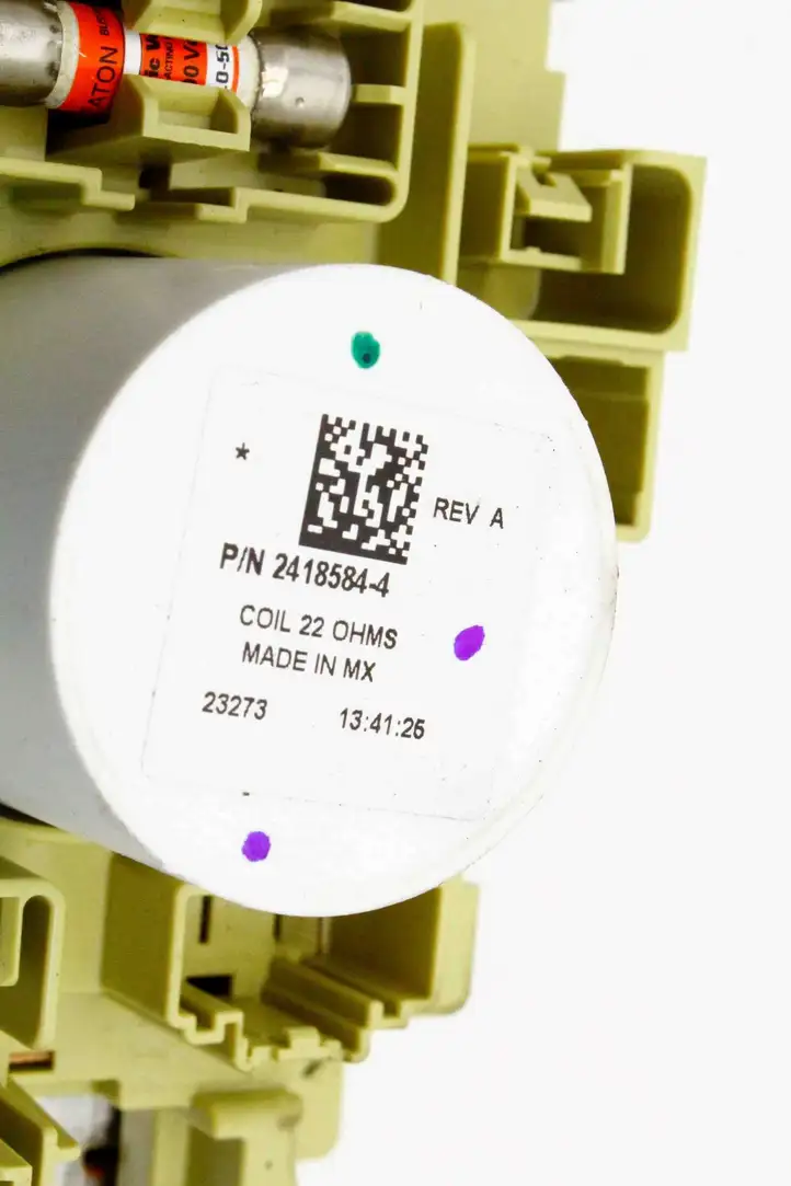 Ford Mustang Mach-E (2020 - ) NK4810C666BD Блок предохранителей (комплект) — фото 9