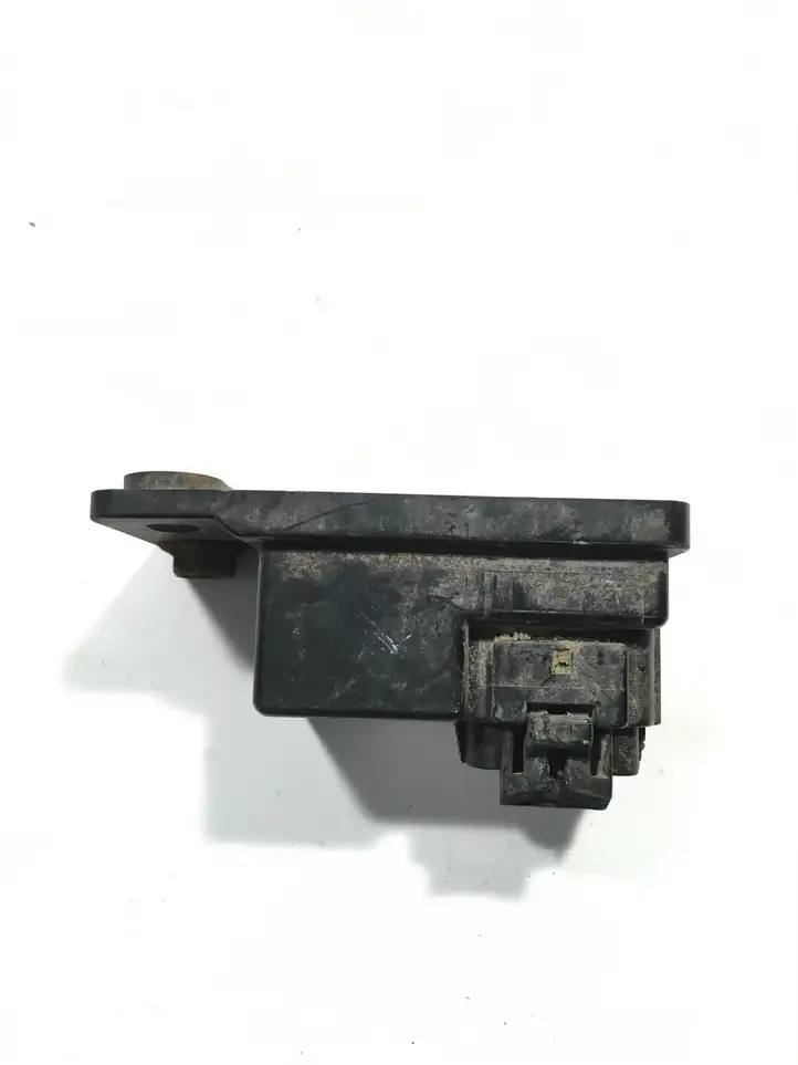 Toyota Land Cruiser (J120) (2002 - 2009) 8594260020 Реле омывателя фар — фото 2