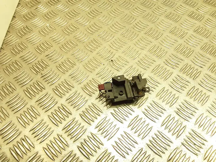 BMW 5 E60 E61 (2004 - 2010)  9918003164  Механизм жалюзи багажника (шторки)