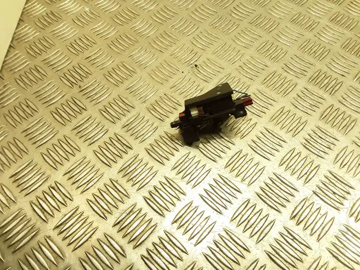 BMW 5 E60 E61 (2004 - 2010)  9918003164  Механизм жалюзи багажника (шторки)