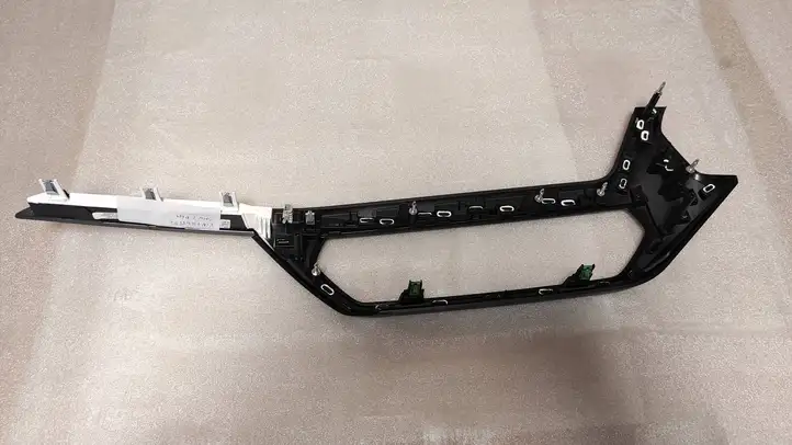 BMW 2 F44 (2019 - ) 6823310 Декоративная планка — фото 9