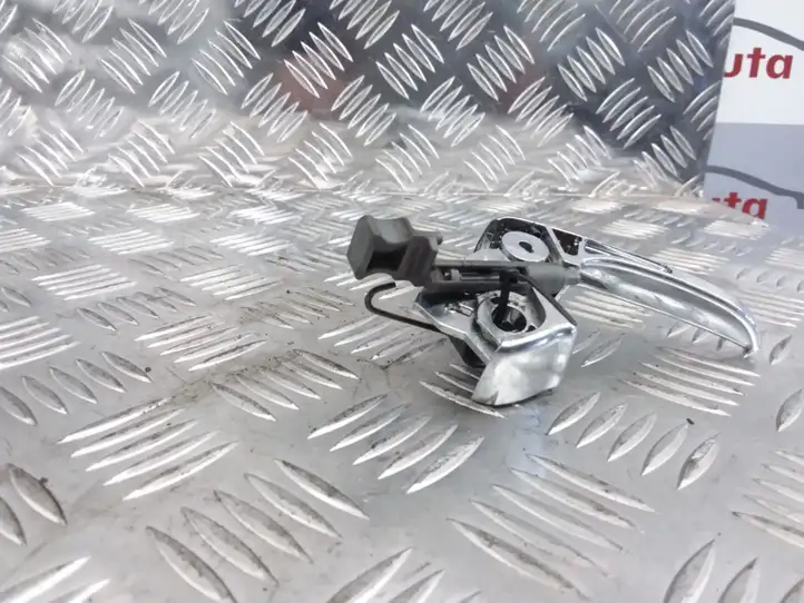 Mazda 6. (2002 - 2005)   Внутренняя ручка