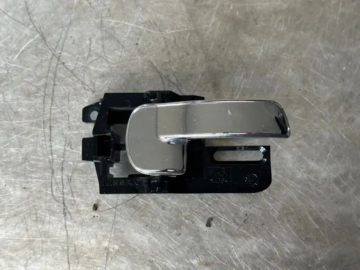 Nissan Qashqai (2006 - 2010) 80670JD0 Внутренняя ручка двери — фото 1