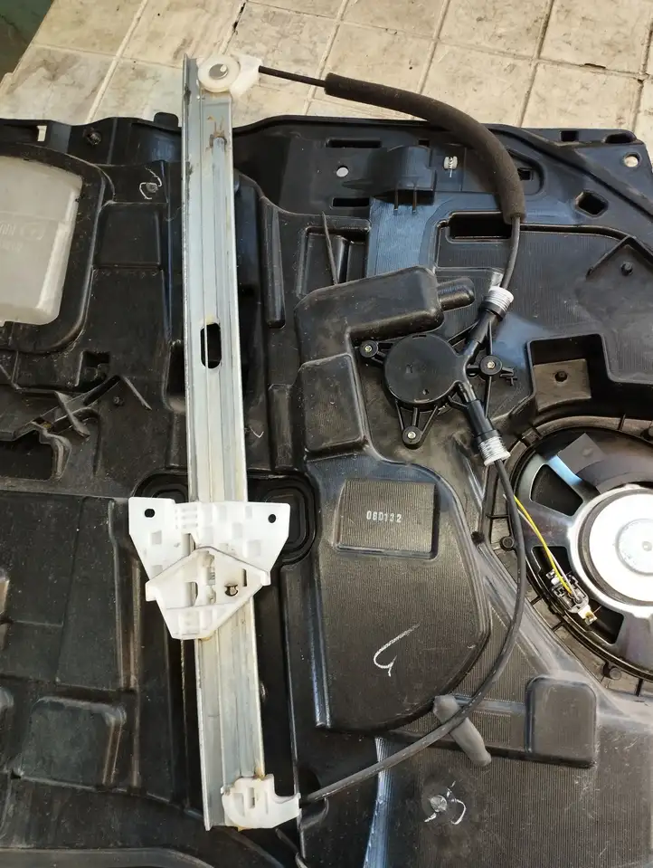 Mazda 5 (2005 - 2010) C23558973 Электростеклоподъемник передний (комплект) — фото 6