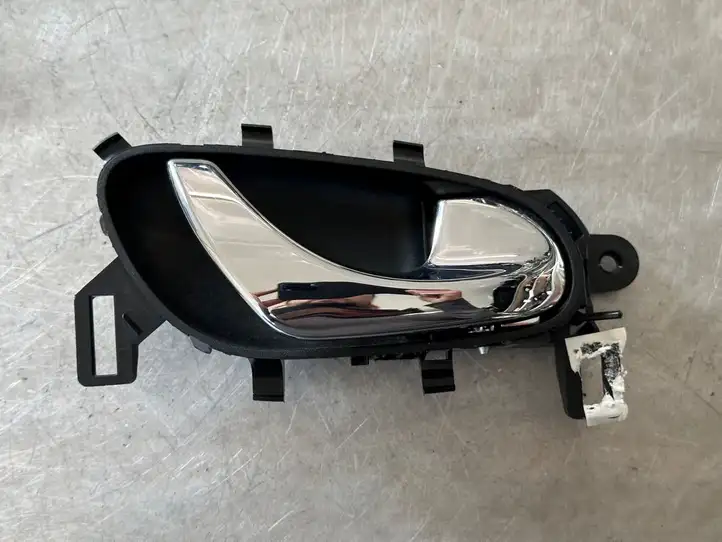 Renault Kadjar (2015 - 2018) 806704EA1A Внутренняя ручка двери — фото 1