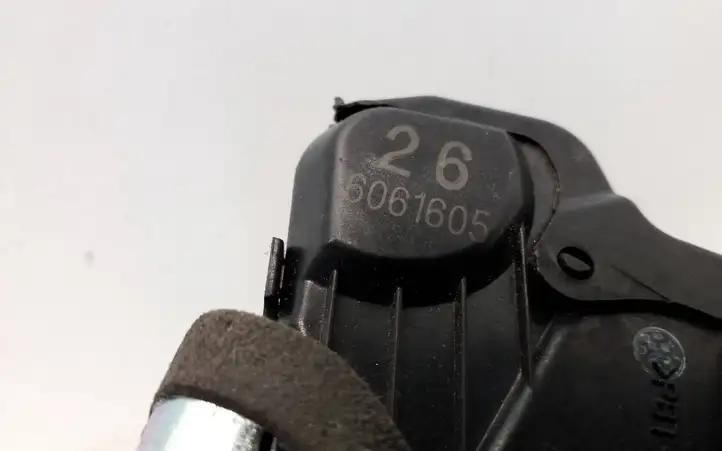 Suzuki Grand Vitara (2005 - 2008)  6061605 Замок передней двери