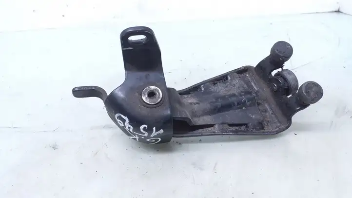Mercedes-Benz Vito Viano W639 (2003 - 2010) A6397601047 Средняя направляющая ролика раздвижной двери — фото 1