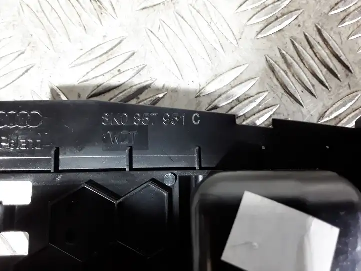 Audi Q5 SQ5 (2012 - 2017) 8K0857951C Передняя пепельница — фото 2