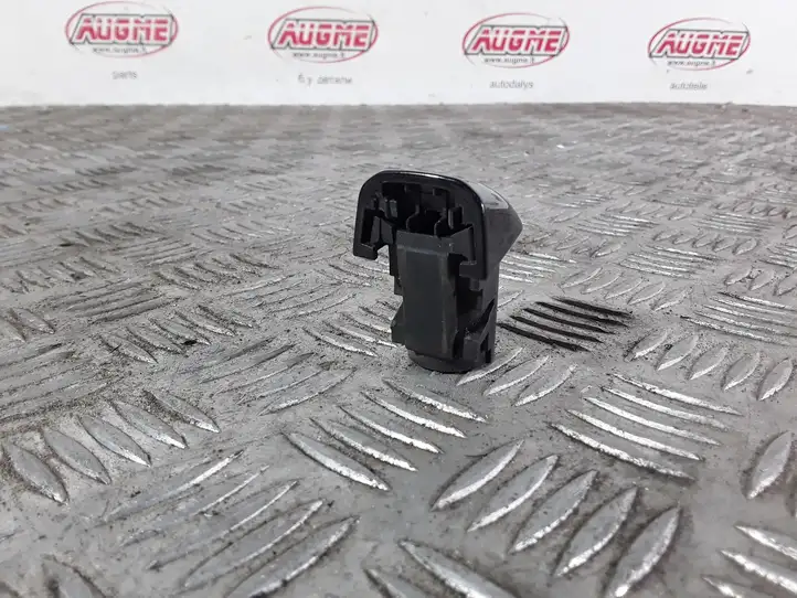 Audi A4 S4 B8 8K (2007 - 2011) 8T0837167A Накладка ручки двери — фото 3
