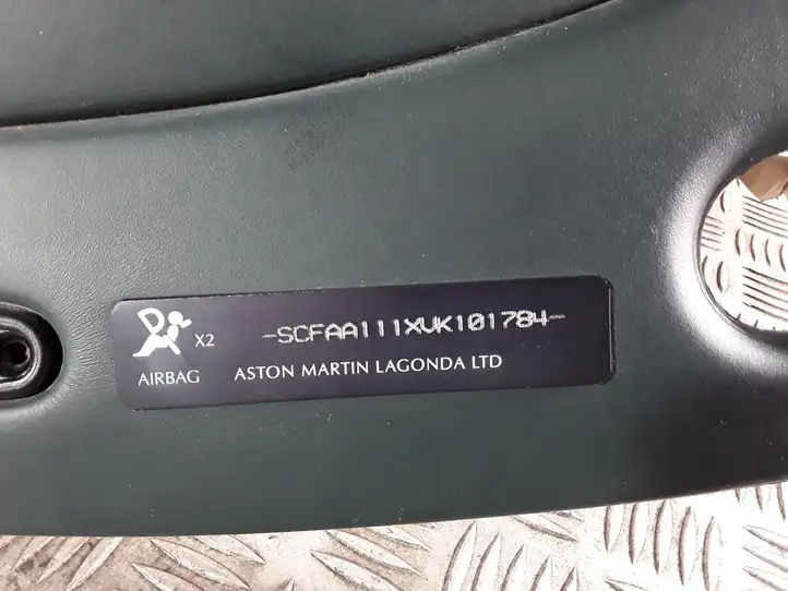 Aston Martin DB7 (1999 - 2003)  DOMISE Панель