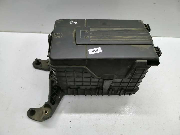 3C0915443A Volkswagen PASSAT B6 Akumuliatoriaus dėžė