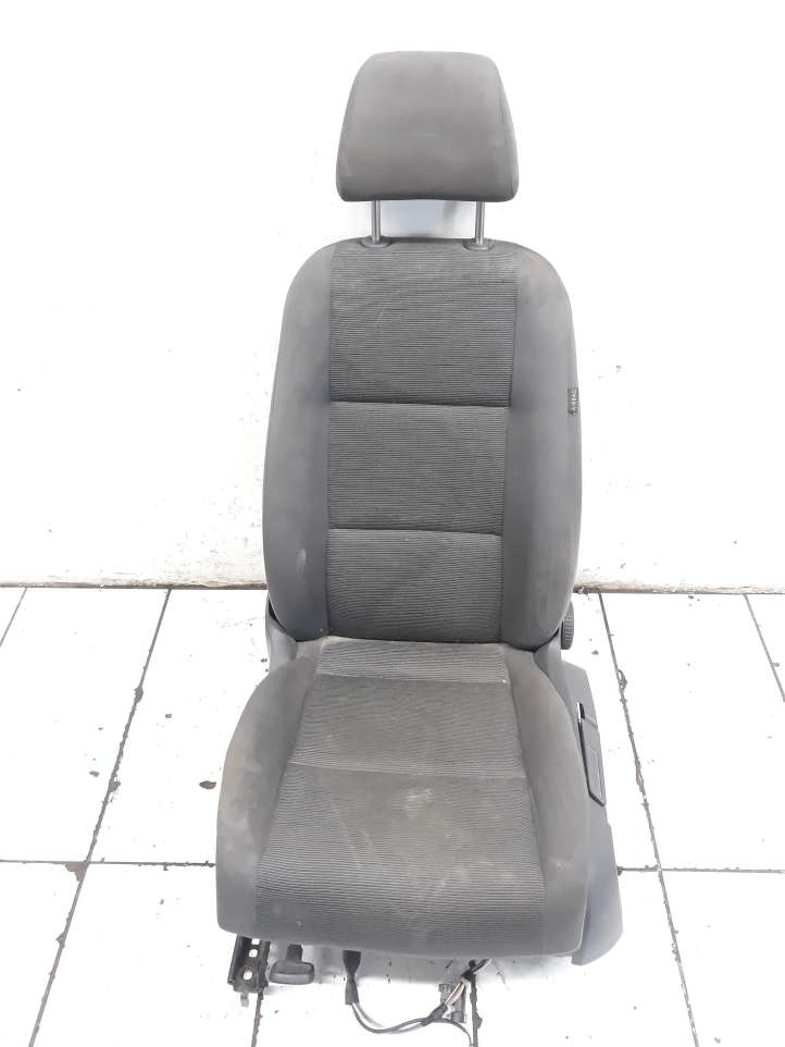 1K4881105ME Volkswagen Touran I Priekinė vairuotojo sėdynė