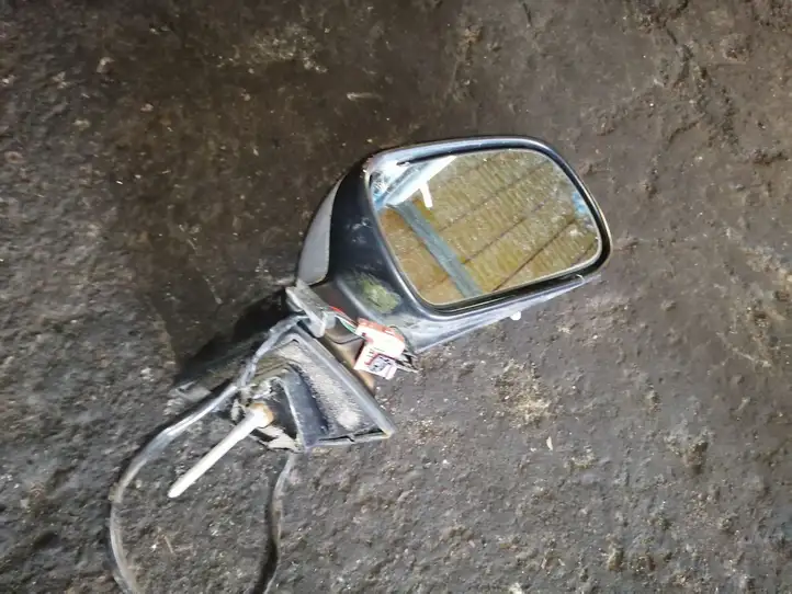 Peugeot 407 (2004 - 2011) Боковое зеркало с электроприводом — фото 1