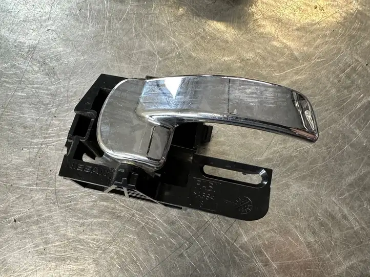 Nissan Qashqai (2010 - 2013) 80670JD08449 Внутренняя ручка двери — фото 1