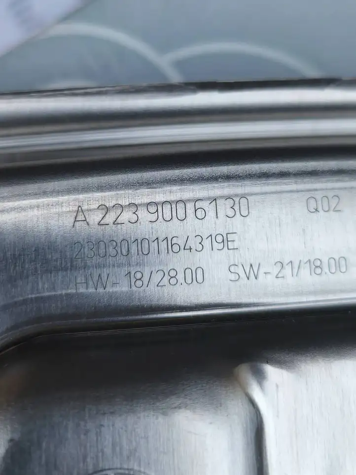 Mercedes-Benz GLC X254 (2023 - ) A2239006130 Блок розжига ксенона — фото 5