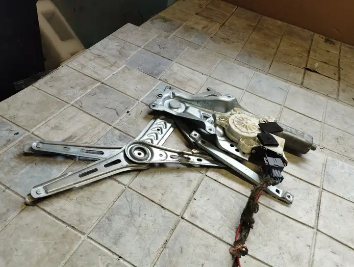 Opel Vectra (2002 - 2005)  9178987 Передний комплект электрического механизма для подъема окна