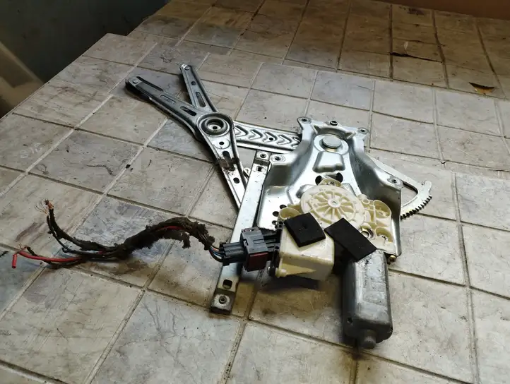 Opel Vectra (2002 - 2005)  9178987 Передний комплект электрического механизма для подъема окна