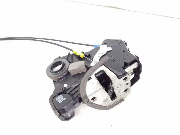 Toyota Avensis T250 (2006 - 2009)  A046693 Замок передней двери