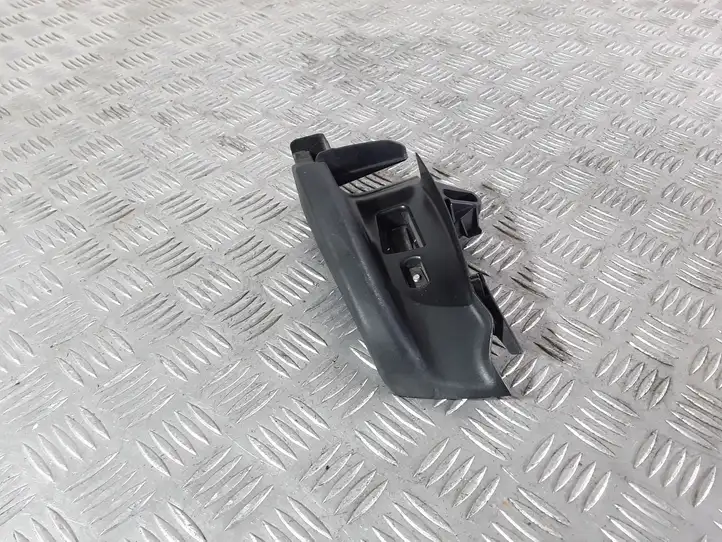 Audi A4 S4 B8 8K (2007 - 2011) 8K0857791A Накладка ремня безопасности — фото 1