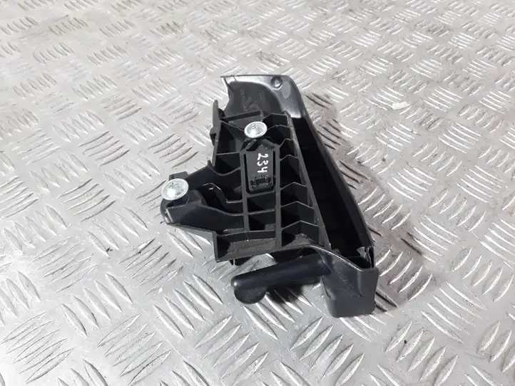 Audi A4 S4 B8 8K (2007 - 2011) 8K0857792A Накладка ремня безопасности — фото 4