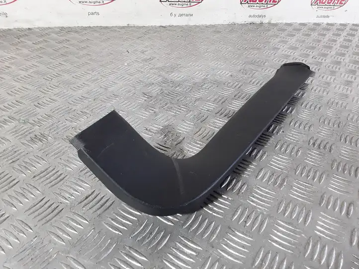 Toyota Prius (XW20) (2003 - 2009) 6793747010 Прочая отделка багажника — фото 6