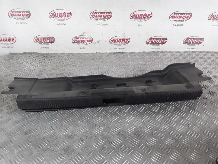 Audi A3/S3 8L (2000 - 2003) 8L0863471 Отделка порога багажника — фото 1