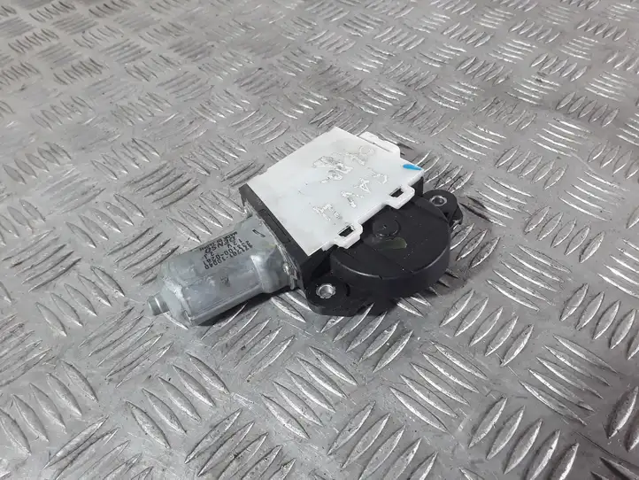 Toyota RAV 4 (XA30) (2006 - 2016) 47170110040 Мотор привода люка — фото 4