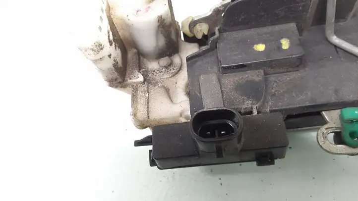 Lancia Lybra (1999 - 2006)   Замок передней двери