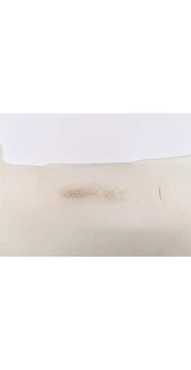 Tesla Model S (2016 - 2021)  106686900-A Другая часть кузова