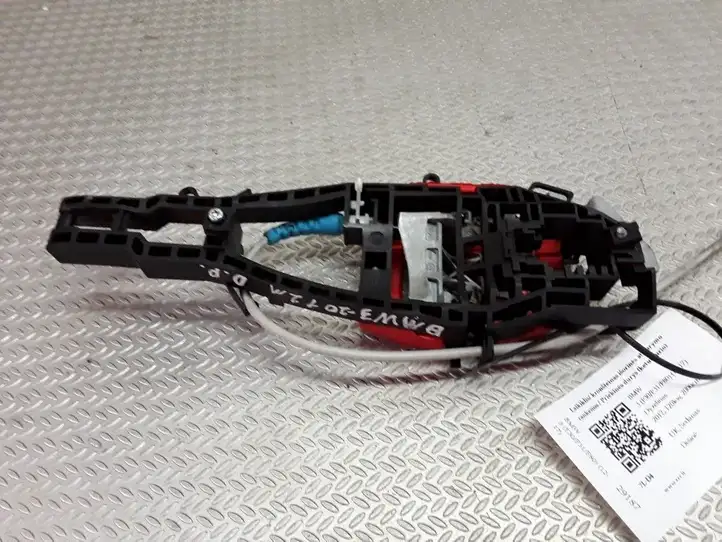 BMW 3 F30 F35 F31 (2012 - 2018) 51217321640 Крепление наружной ручки передней двери — фото 2