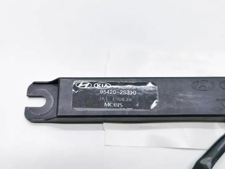 Hyundai ix35 (2013 - 2019) 954202S310 GPS антенна — фото 2