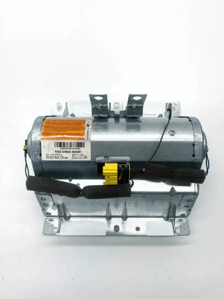 Volvo C30 (2010 - 2013) 8623351 Подушка безопасности пассажира — фото 4