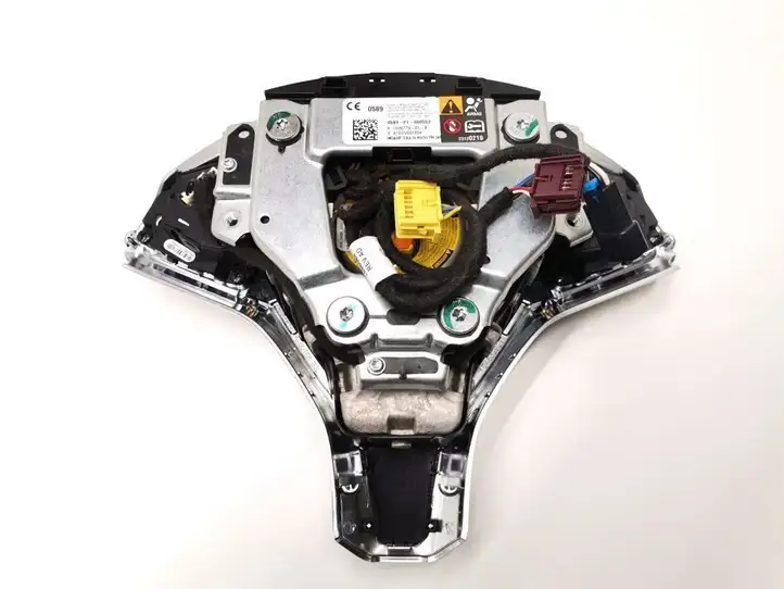 Tesla Model S (2016 - 2021) 1036779-01-B Подушка безопасности руля — фото 3