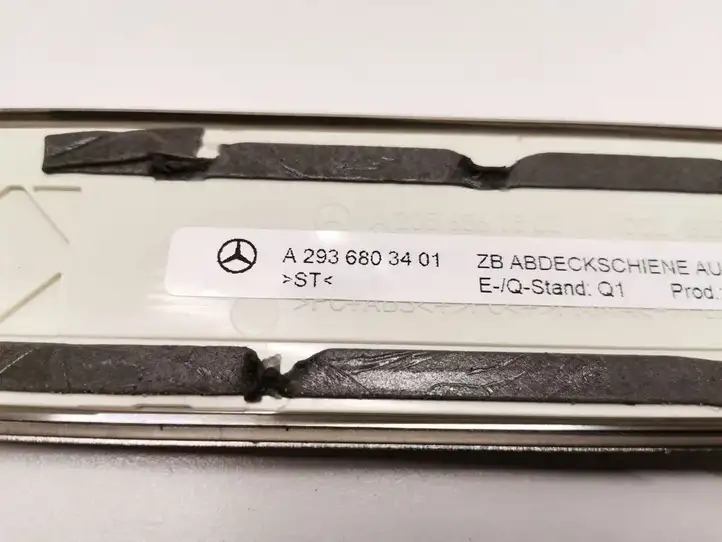 Mercedes-Benz EQC (2018 - ) A2936803401 Внутренняя отделка переднего порога — фото 2