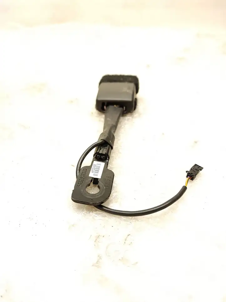 BMW X5 F15 (2013 - 2017)  7297131 Замок переднего ремня