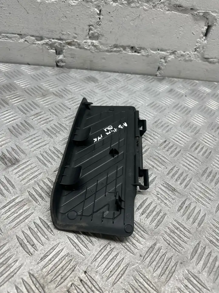 Audi A3/S3 8V (2012 - 2016) 5Q1864777B Подставка для ноги — фото 1